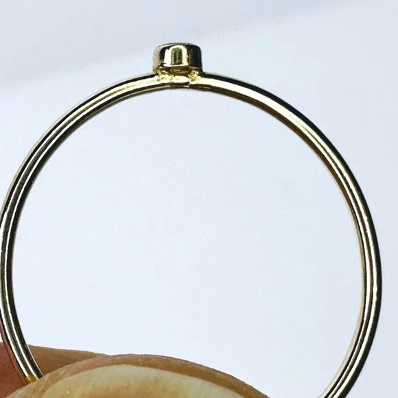 14K yellow gold 0.03ct G/VS2 round brilliant Solitaire Diamond stackable ring - Picture 5 of 8